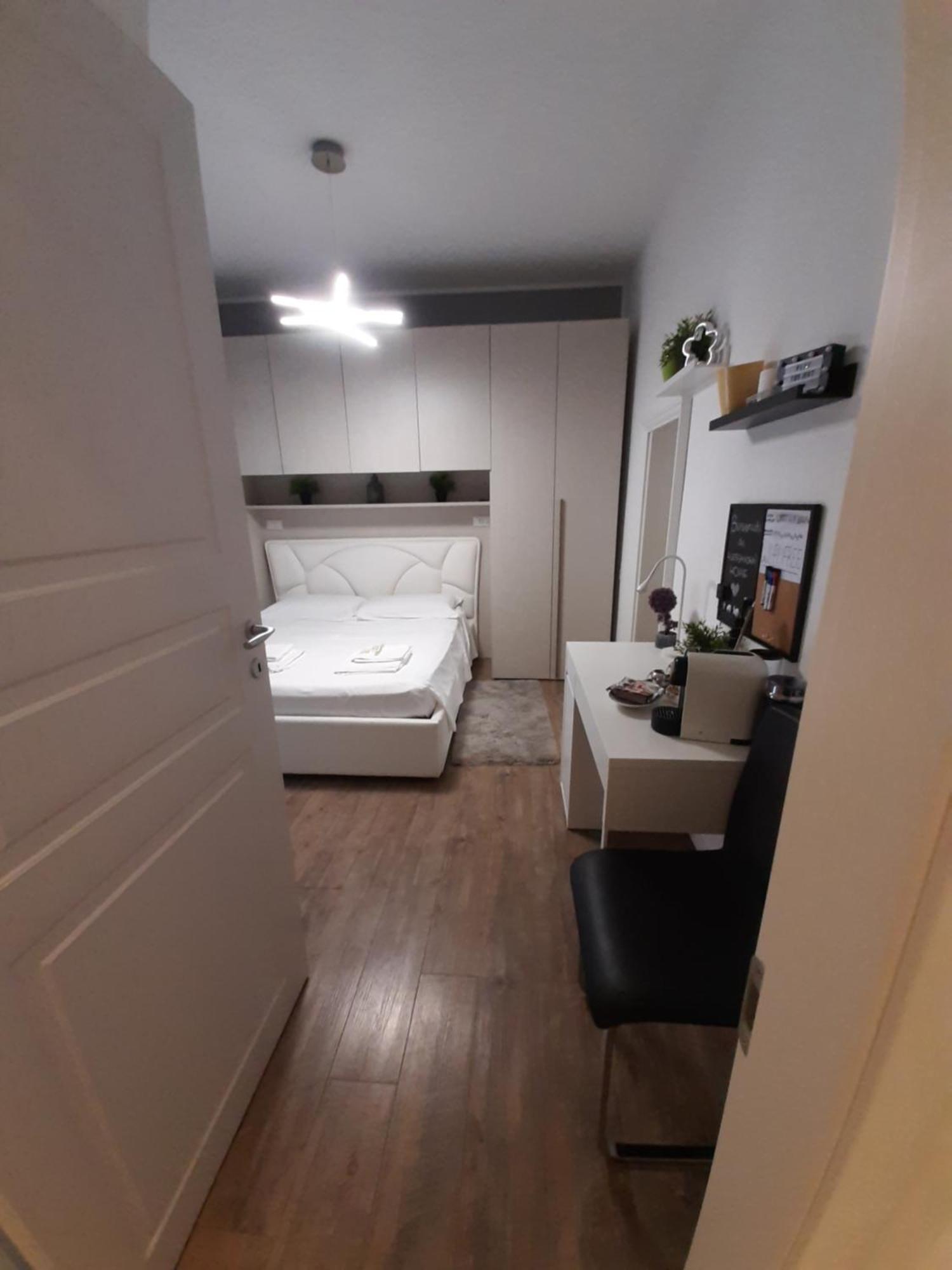 Alessandra'S Home Verona Ruang foto